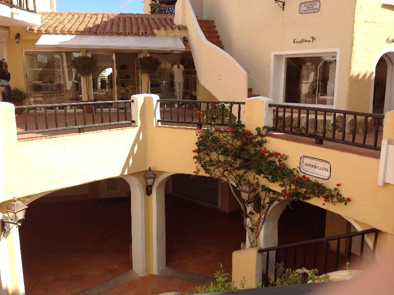 מרינה די פורטיסקו Residence Costa Ruja מראה חיצוני תמונה