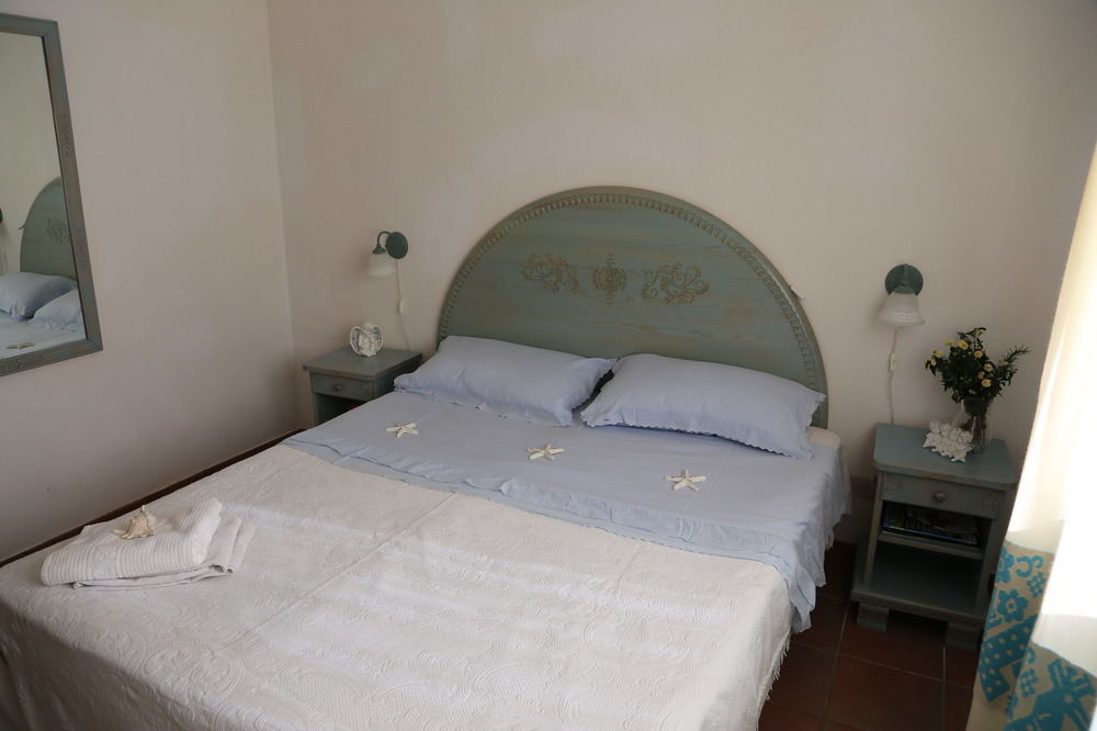 מרינה די פורטיסקו Residence Costa Ruja מראה חיצוני תמונה