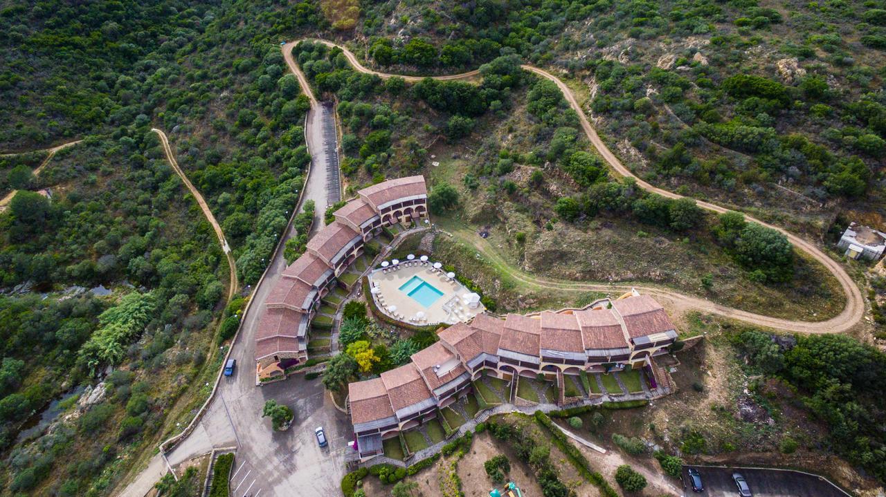 מרינה די פורטיסקו Residence Costa Ruja מראה חיצוני תמונה
