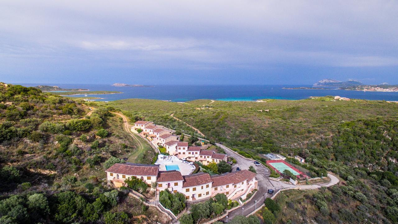 מרינה די פורטיסקו Residence Costa Ruja מראה חיצוני תמונה
