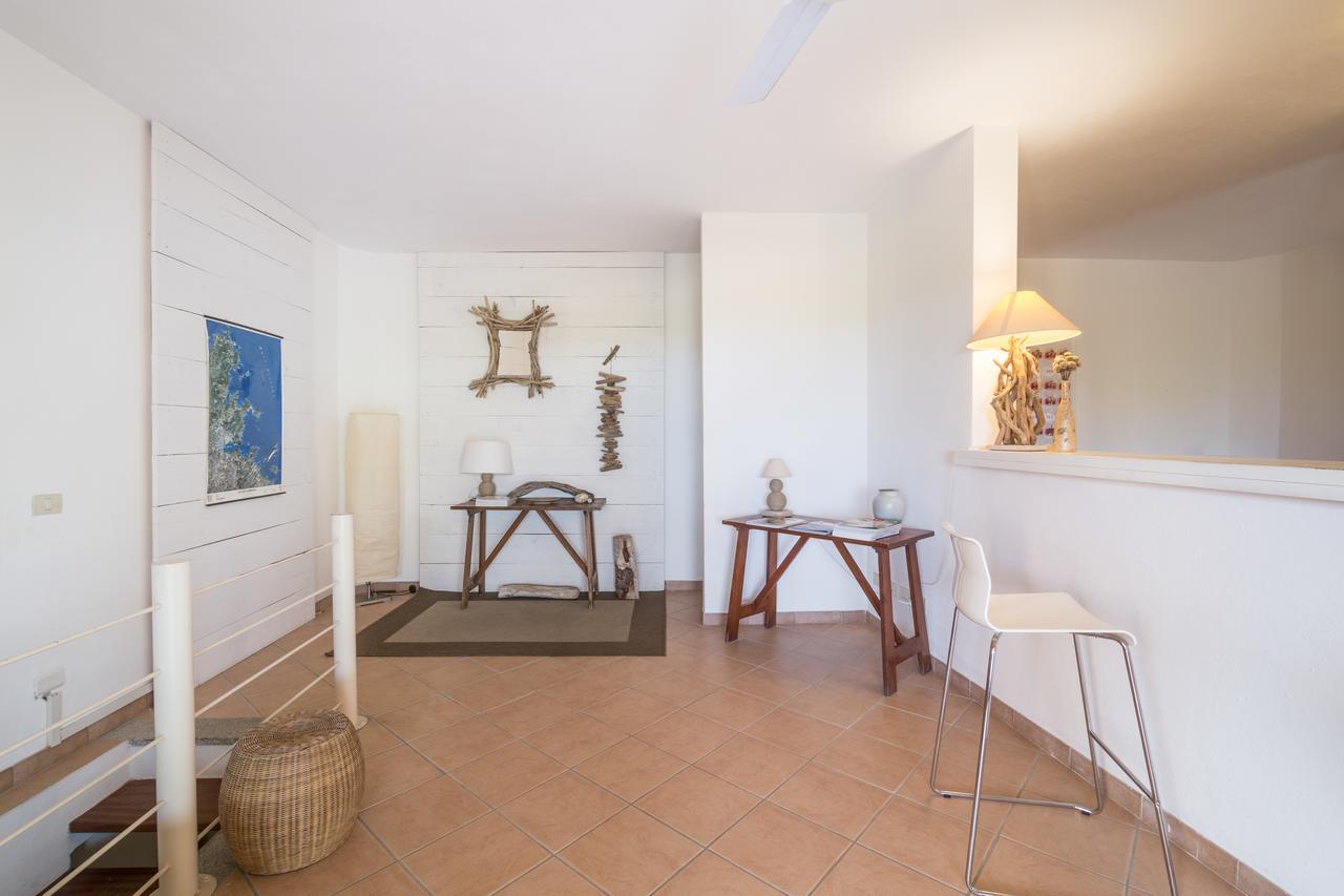 מרינה די פורטיסקו Residence Costa Ruja מראה חיצוני תמונה