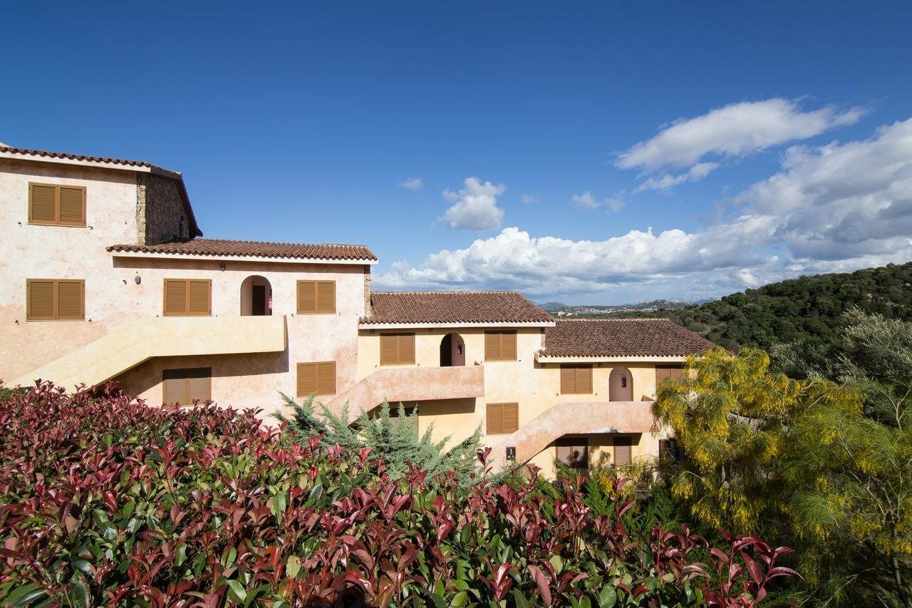 מרינה די פורטיסקו Residence Costa Ruja מראה חיצוני תמונה