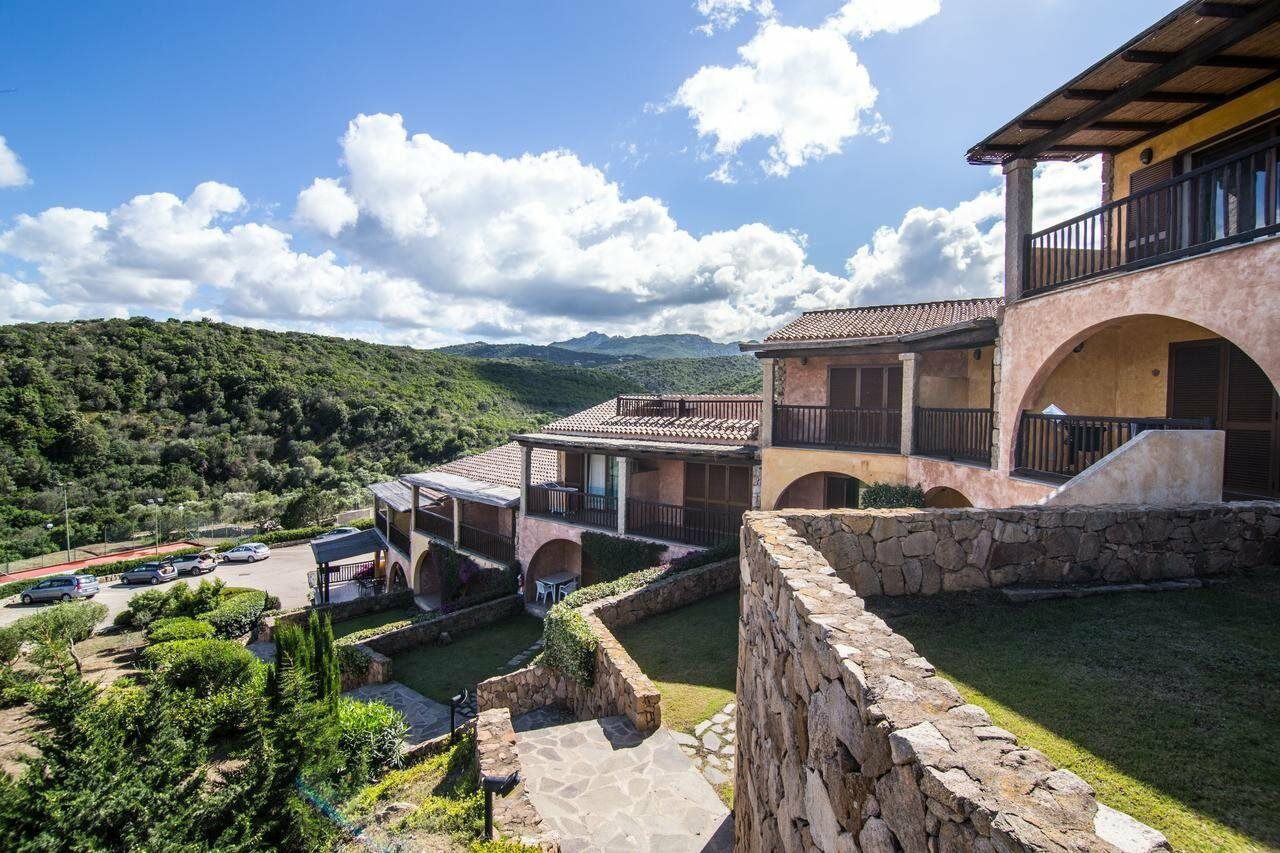 מרינה די פורטיסקו Residence Costa Ruja מראה חיצוני תמונה