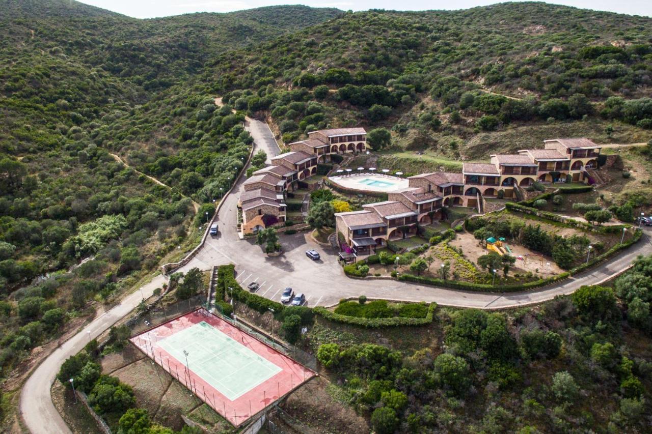 מרינה די פורטיסקו Residence Costa Ruja מראה חיצוני תמונה